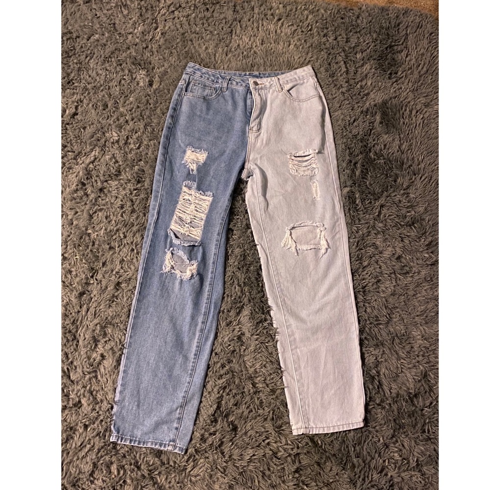 Two tone ripped mom jean